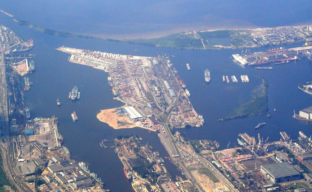 Большой порт СПб